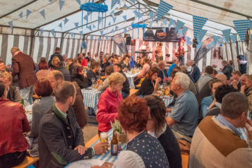 Zahlreiche Gäste folgten der Einladung zum sechsten Oktoberfest des Kufsteiner Unternehmens Cald'oro.