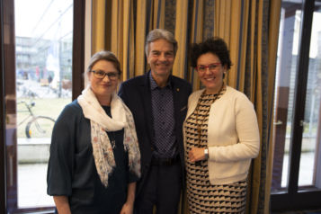 Auf dem Bild v.l.n.r.: Michaela Öfner (Eltern-Kind-Zentrum Innsbruck), Helmut Mutschlechner und Claudia Muigg (DIEBERATERINNEN).