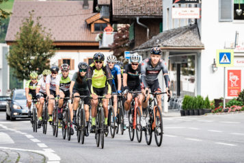 Daniel Federspiel, Leslie Lührs, Thomas Rohregger und viele weitere bekannte Gesichter wurden von einem Kamerateam auf der Strecke begleitet.