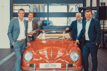 Hochformat - Auf dem Bild: Gerald Unterberger (vorne links), Fritz Unterberger (vorne rechts), Dieter Unterberger (hinten links) und Helge Jensen. 