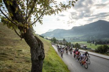 Die Königsdisziplin über 124 Kilometer und 2.000 Höhenmeter führte die Athleten nach dem Start nach Thiersee.