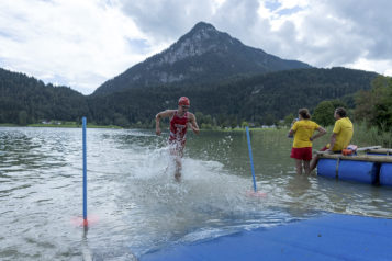 Am Eventtag verwandelt sich der Thiersee in ein Wettkampfbecken. 