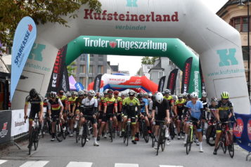 Bereits um 7:30 Uhr fiel der Startschuss am Oberen Stadtplatz in Kufstein. 