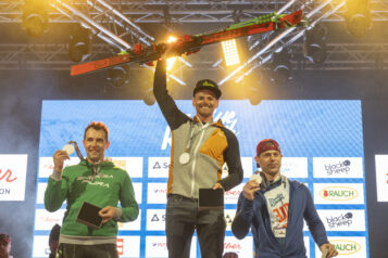 Gesamtwertung „Die weißen Rennen“: Sieger

V. l. n. r.: Julian Burger, ITA (2. Platz), Dieter Bischof, AUT (1. Platz) und Moritz Hafner, SUI (3. Platz)
