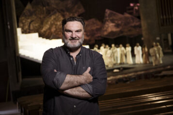 Schauspieler, Regisseur, Menschenfreund: Martin Leutgeb sucht die Wahrheit in den Zwischentönen der Bibelgeschichte.