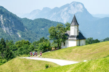 Vorbei an der malerischen Antonius-Kapelle im Kaisertal.