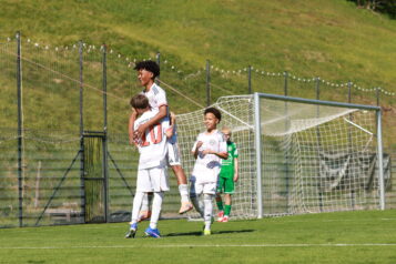 Voller Einsatz bei den Vorrundenspielen, schließlich geht es um den Einzug ins Finale am Sonntag.
