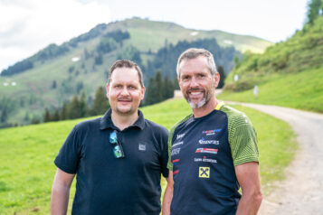 Itters Bürgermeister und Thomas Ebner, Präsident Tiroler Leichtathletik-Verband, ließen sich den Start auf der KRAFTalm nicht entgehen.