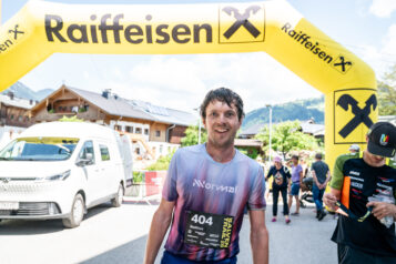 Tagessieger Matthias Aichinger-Rosenberger nach dem Zieleinlauf.