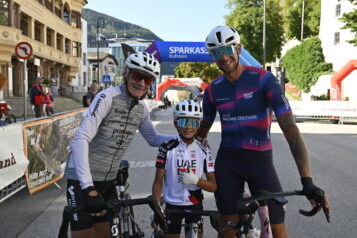 Von jung bis alt: Der Kufsteinerland Radmarathon begeistert Radsportler:innen aller Generationen und bringt sie gemeinsam an den Start.