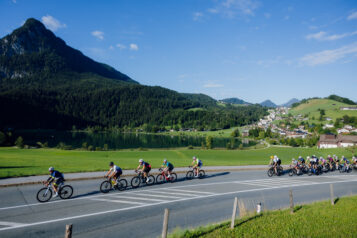 Ein besonderes Highlight entlang der Strecke: die eindrucksvolle Kulisse rund um den Thiersee.