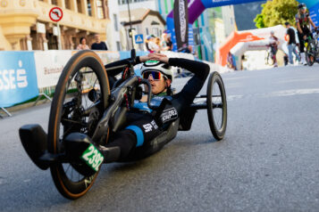 Benjamin Hundsbichler zeigte sich begeistert: „Es ist großartig, dass es bei meinem Heimrennen eine eigene Handbike-Kategorie gibt. Ich hoffe, dass der Kufsteinerland Radmarathon damit auch zum Vorbild für andere Rennen wird.“