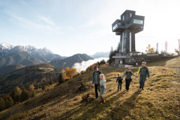 Die lange Bergbahn-Saison schafft bis weit in den Herbst hinein viele Möglichkeiten für gemeinsame Zeit in der Natur.